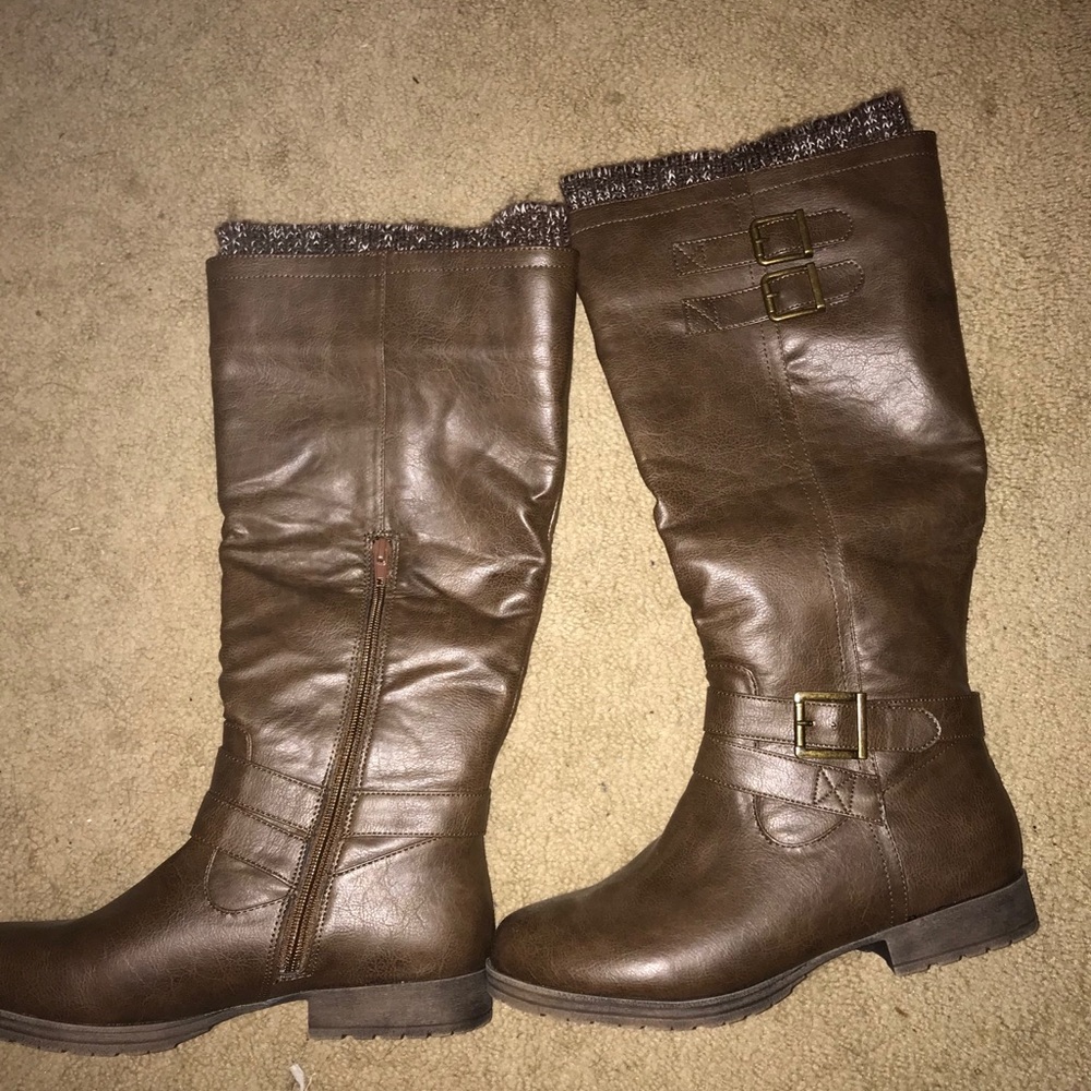 Brown boots